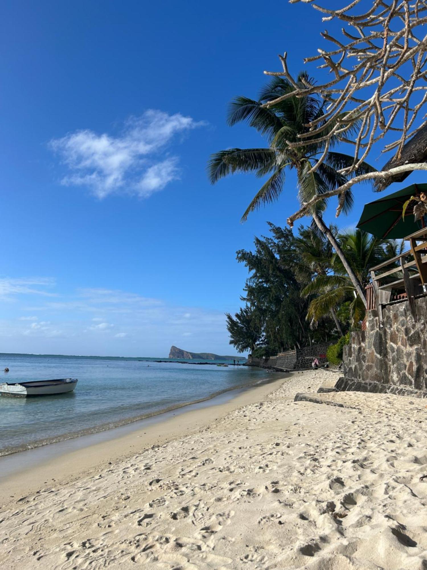 Coastal View Apartments Grand Baie Exterior foto